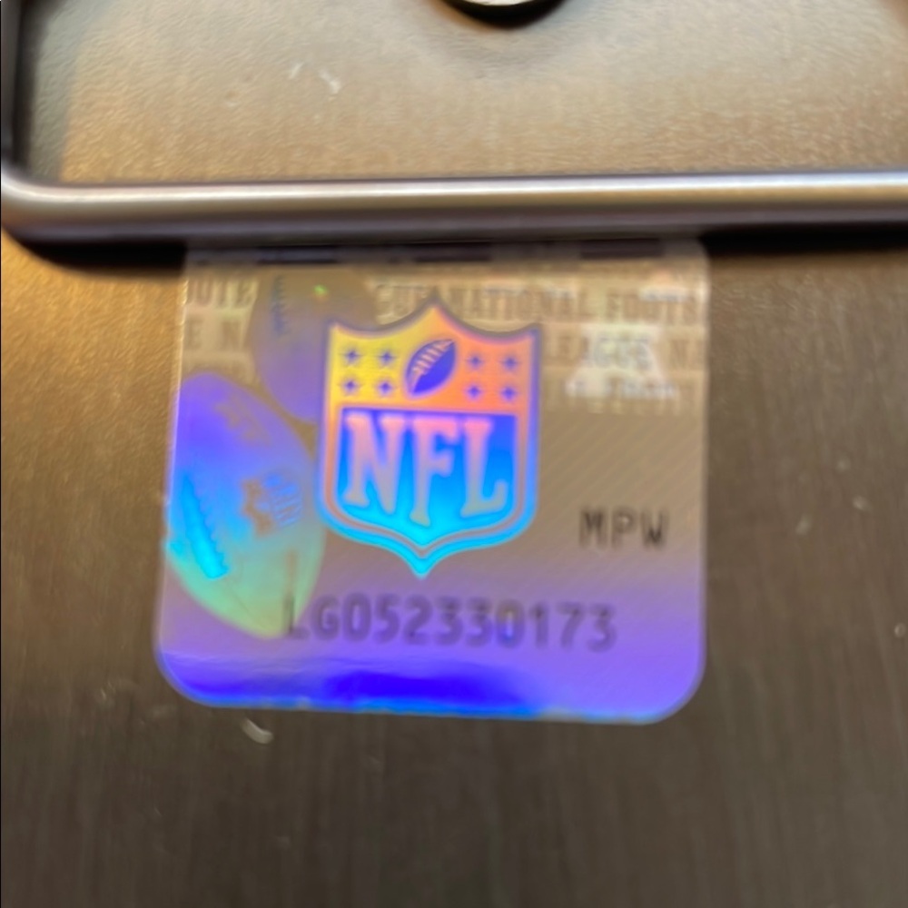 Broncos Vintage Buckle - Picture 4 of 4
